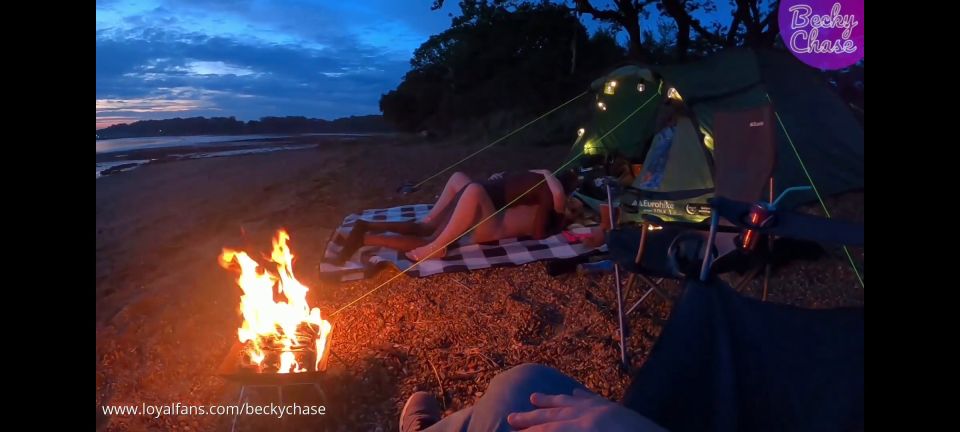 BeckyChase Kinky Esposa Solo ventiladores al aire libre (Pornstar)