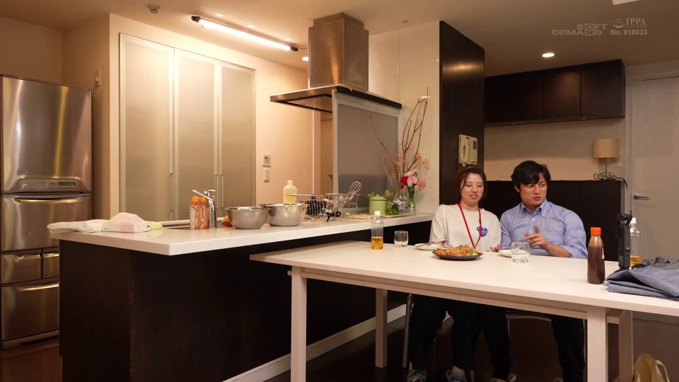 SOD employee Nitta engages in intimate kissing and passionate sex ⋆.