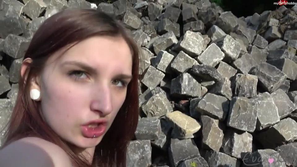  Eva-Berg – Abgefickt und reingespritzt im Stadtpark – Fucked and re-injected in the city park, teens on teen