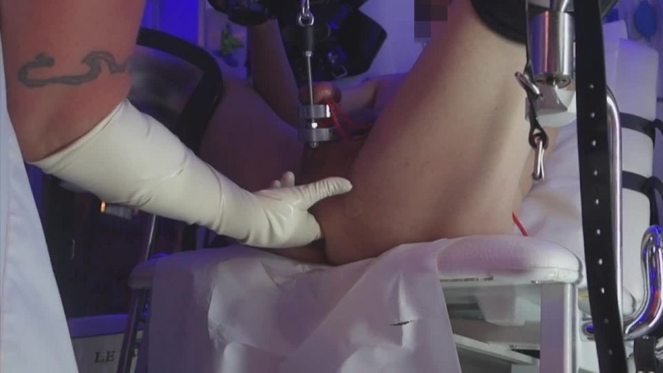 Rene62 & perfectnursexhamster com 8015440 big hand fisting nipple pump clister ball extenders 720p