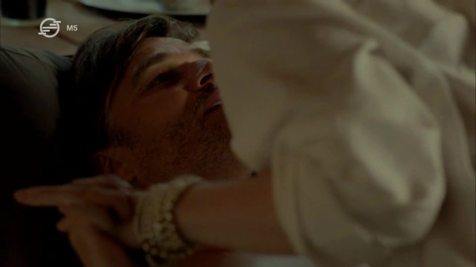 Vica Kerekes - Tranzítido (2015) HD 1080p - (Celebrity porn)