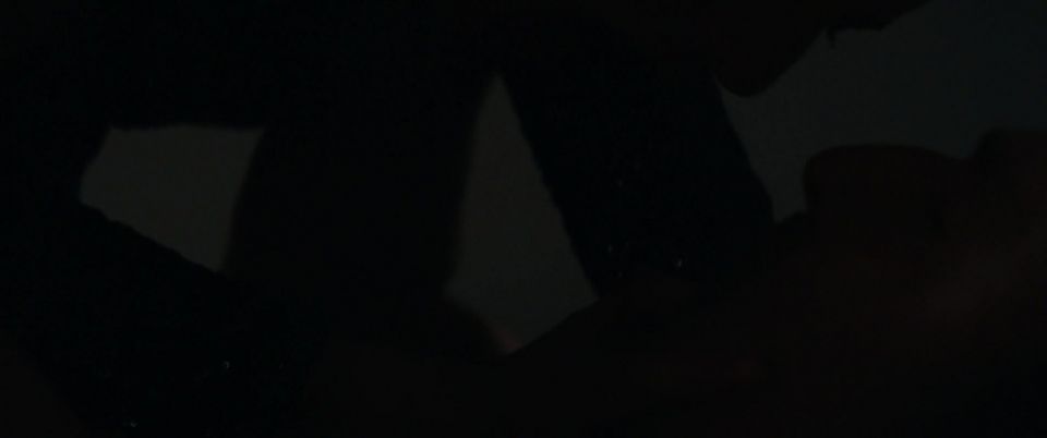 Maria Valverde - Plonger (2017) HD 1080p!!!