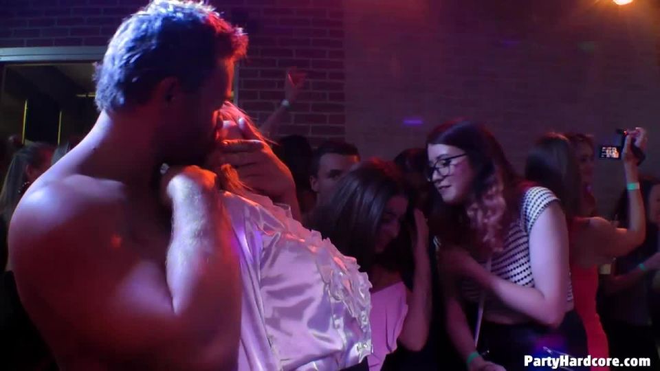 Porno tubo Parte Hardcore Loco Se Locó Vol. 42 Parte 2 — Cam 3