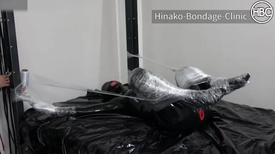 gratis en línea video 44 Latex Sex Doll Hinako Se Ata y Engaña con Dildo en femdom porno lesbianas panty fetiche