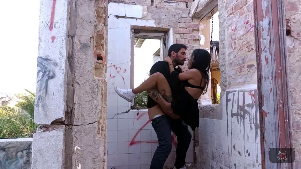 RealXcouple - We did our first Public Sex Scene! (with a Huge Load at the End)!! [1080p] - Teen