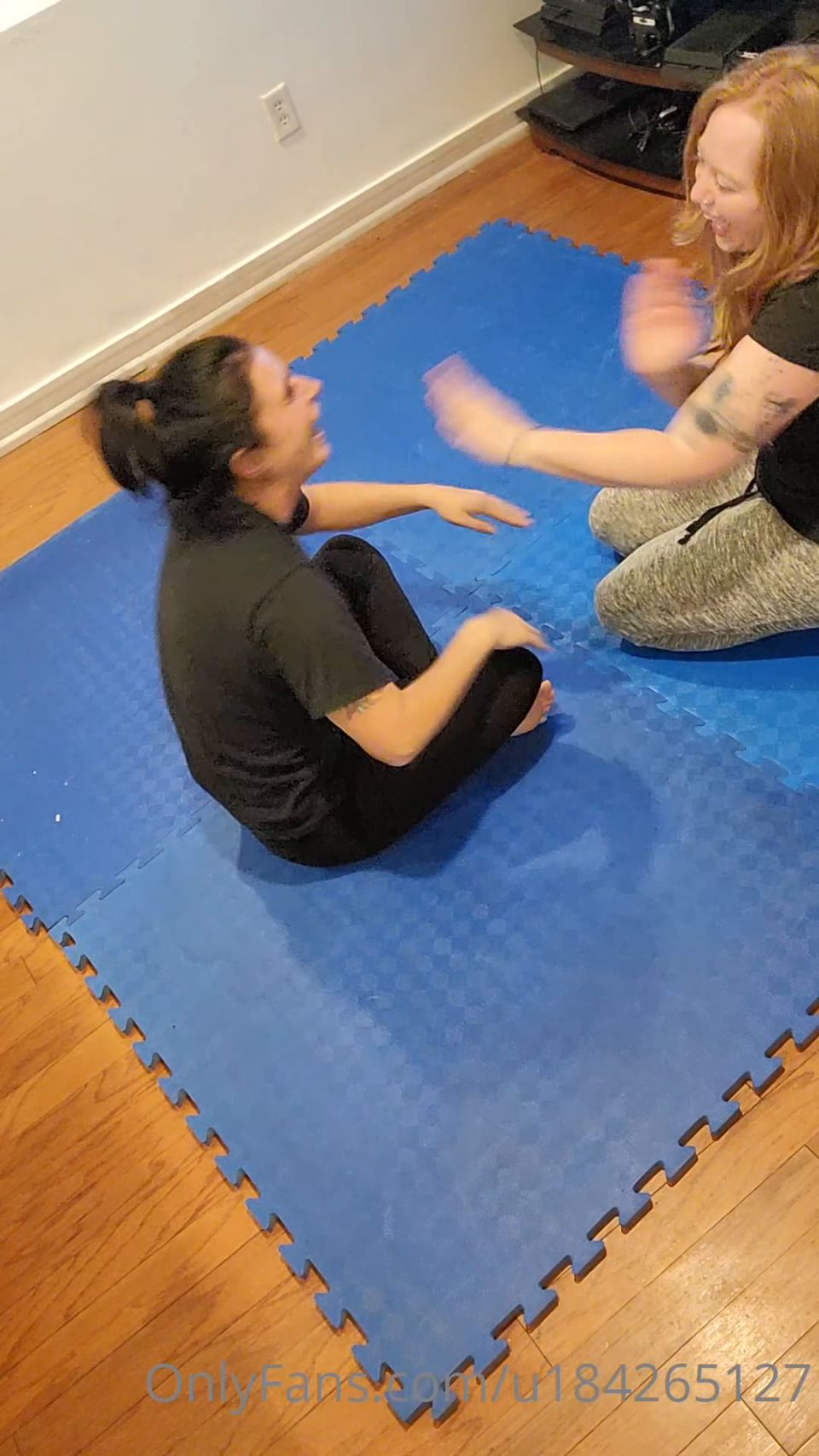 Cosquillas - Cosquillas de lucha.