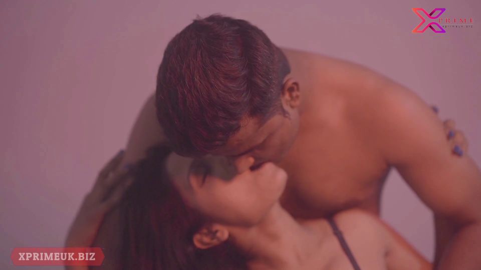 Desi indian bhabhi gets fucked by acchanic foreplay porn by xp....