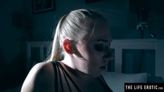 Emily B - Watch kinky beauty take a hard pounding from her sex machine
