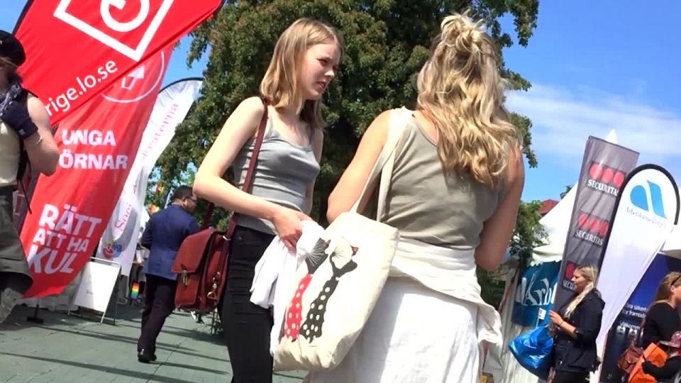 Teen_with_pointy_nipples_at_the_festival