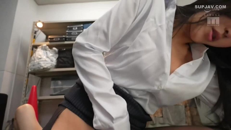 Reducing Mosaic MIAA-675 彼女と念願の初SEX！…のはずがフェラの最中で女上司に呼び出され、 生殺し勃起チ○ポがバレて10発中出しするまで逆セクハラ性交され続けた… 水川スミレ - MIAA