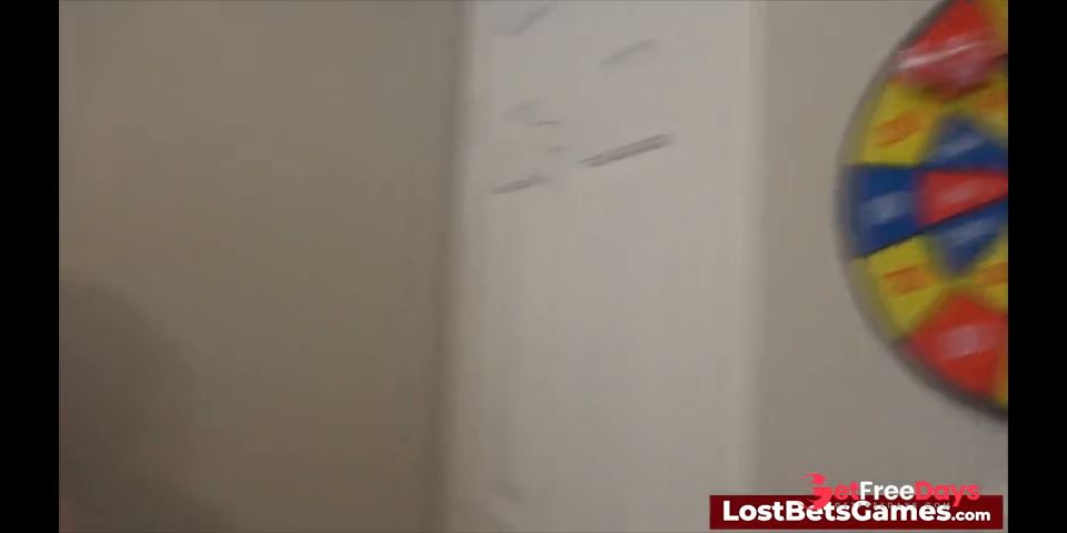 [GetFreeDays.com] Un juego de dardos de tira con dos chicas delgadas y un afortunado chico fuga de sexo noviembre 2022