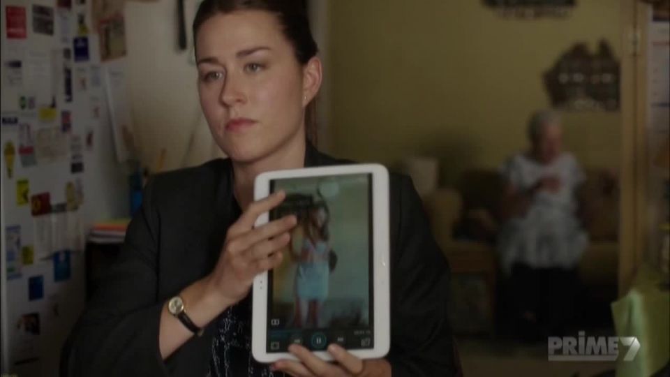 Taylor Ferguson – El campo de matanza (2014 HD 720p - (Celebridad porno)