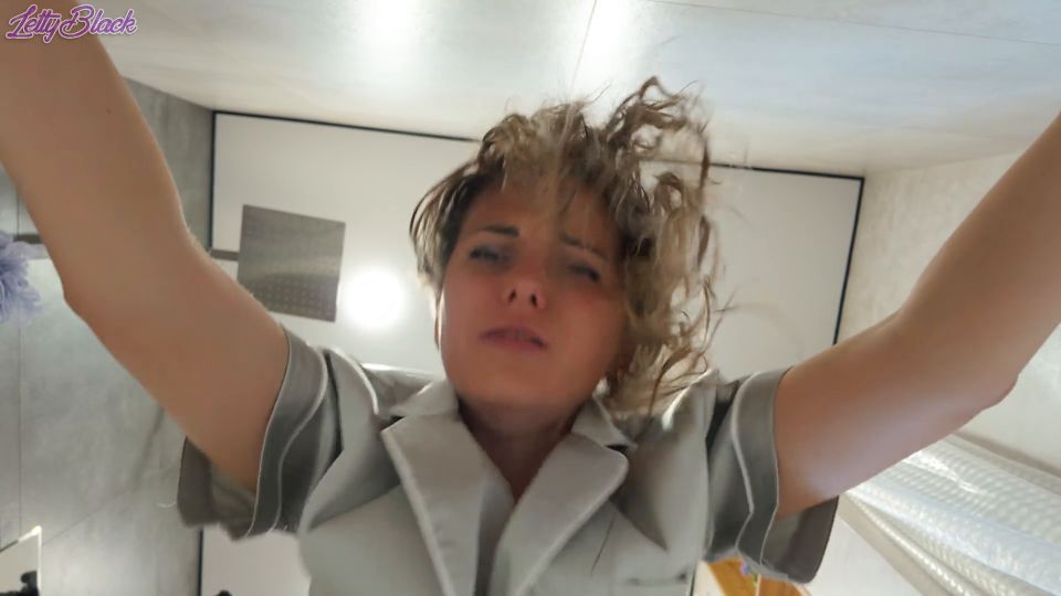 7195 Why Is My Stepsister Such a Bitch For This She Is Roughl...