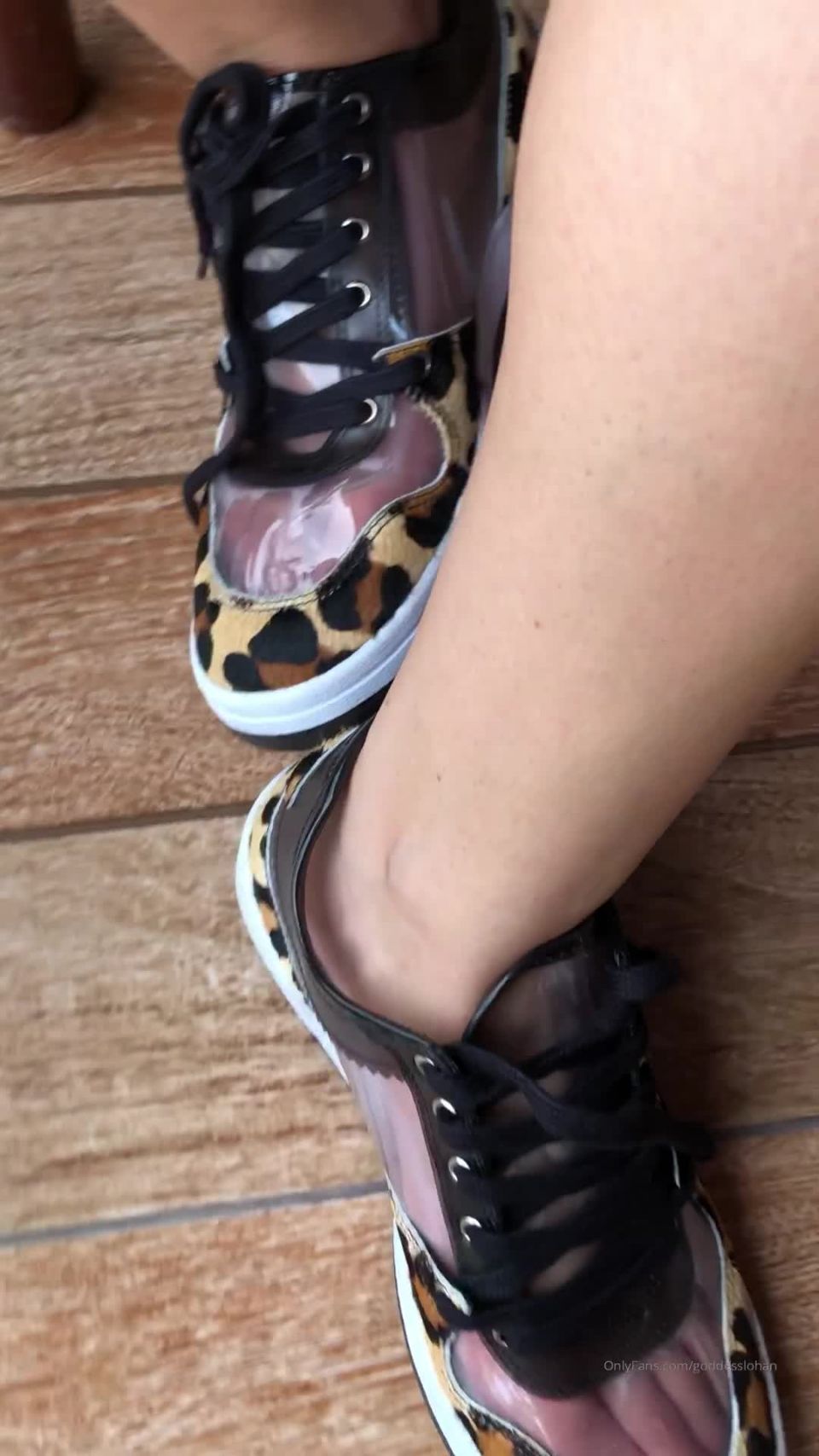 xxx clip 24 goddesslohan 10032020174419872 Smelly feet T - feet - feet porn pedicure fetish