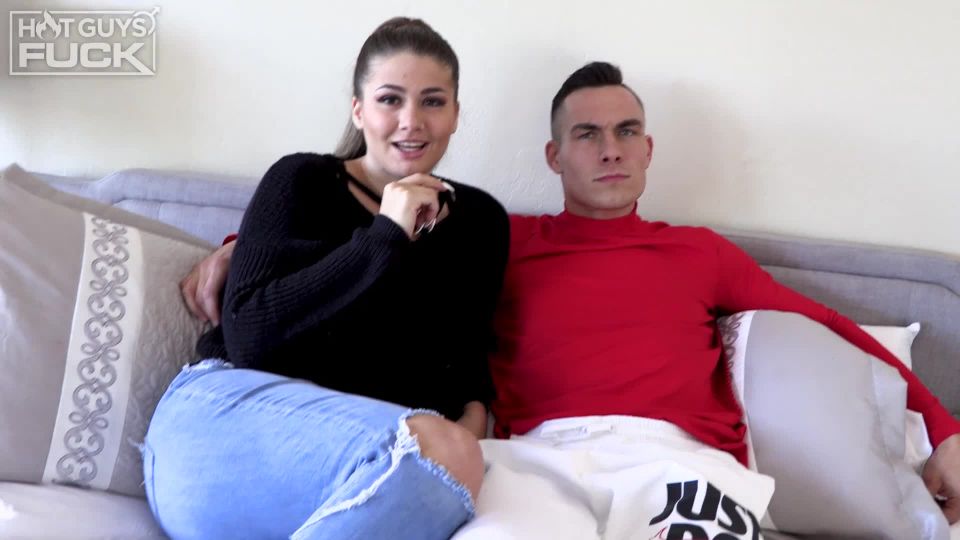 Travis Juventud y Angelina Colón Nuevo vídeo