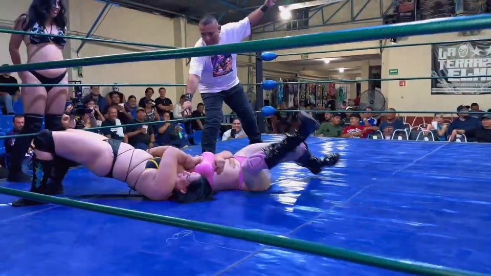 Helen y Catrina vs Jade y Shak