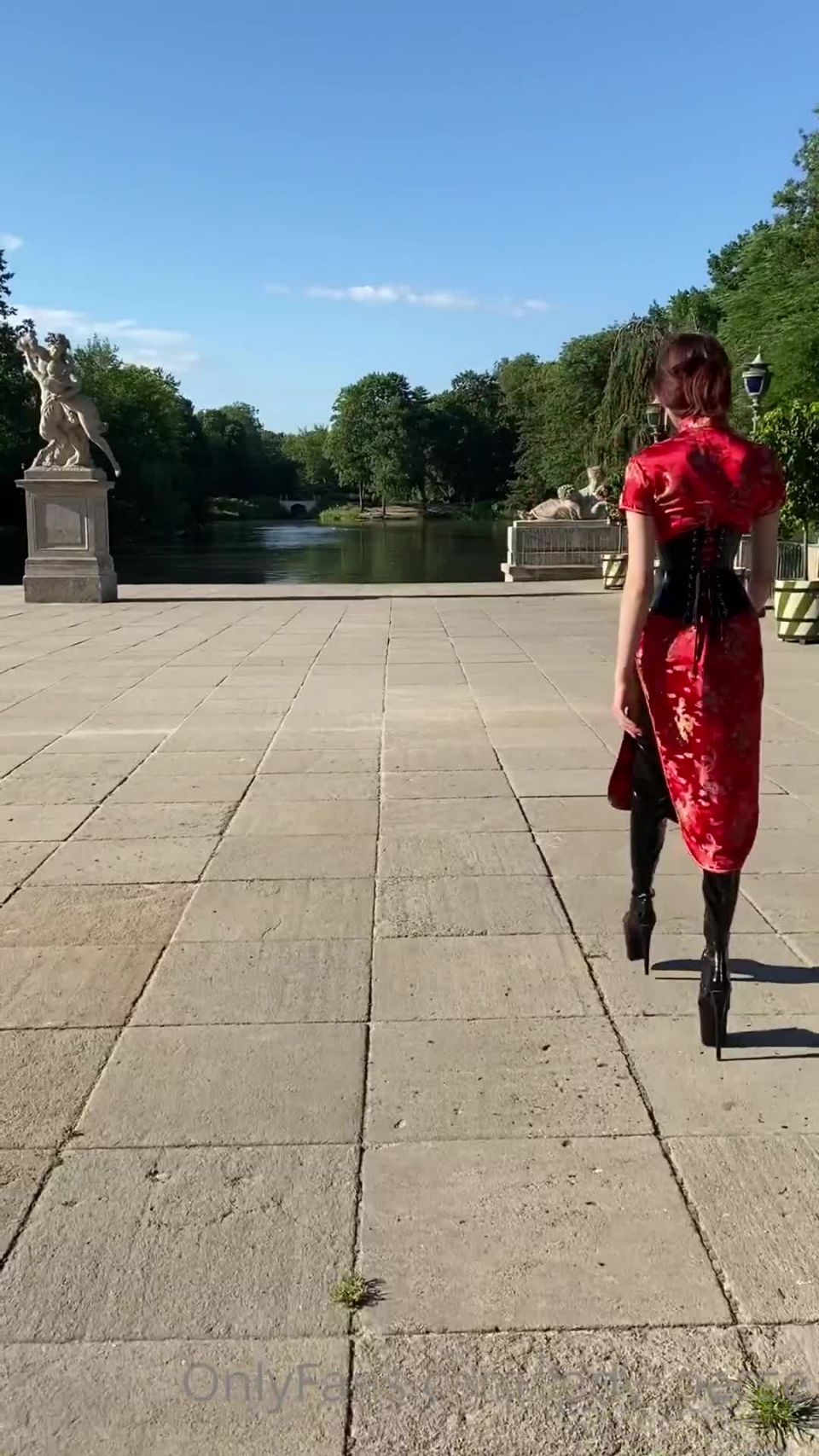 Lady Perse () Latex in public some time ago i was on a trip in 08-11-2020