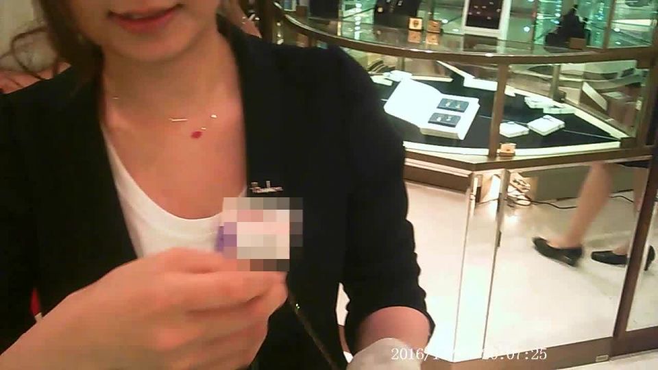  voyeur | Voyeur Downbluse 13 | voyeur