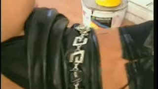 Esta zorra tragará la carga de cualquier hombre