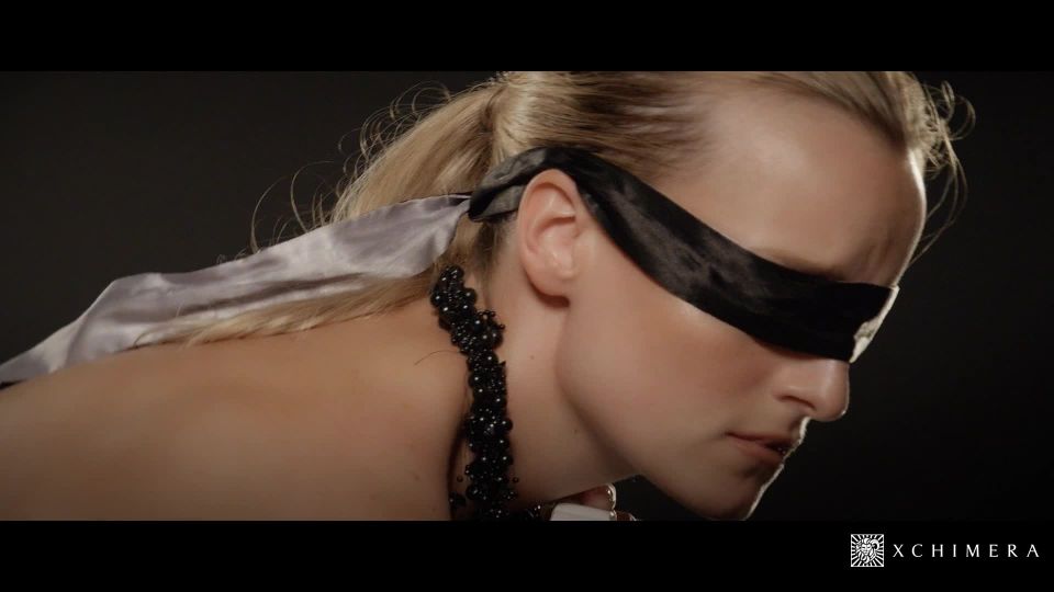 porno clip 23 Emma Botón Hermosa rubia checa consigue ojos vendados Fetish Sexo, hardcore lesbianas hentai en el porno hardcore