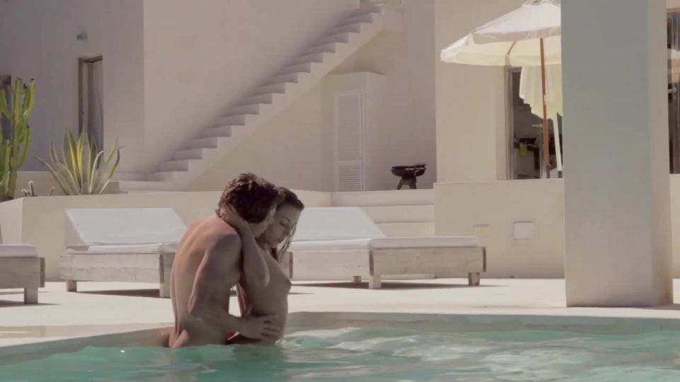 video 31 lindo anime chica hentai hardcore porno  Ivy Romántico Sexo En Piscina  hardcore