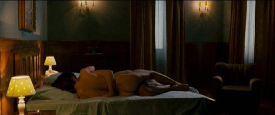 Claudia Pandolfi, Michela Cescon – Quando La Notte (2011) HD 720p - (Porno Celebridad)