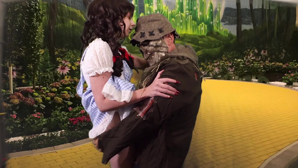POVProfessor - Dorothy Gets Dicked Down on the Yellow Brick Road
