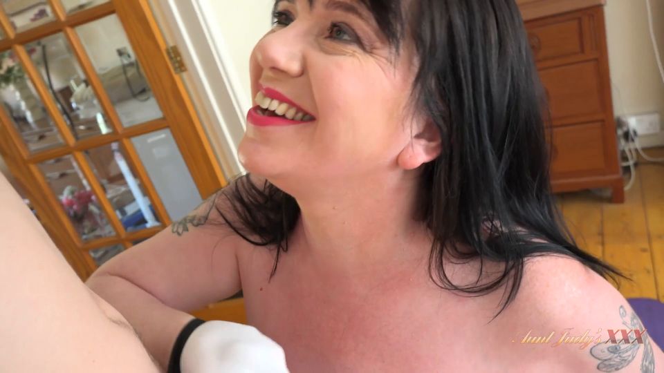 Tía Judys XXX 25 10 10 Kjirsten – Full HD - Tía