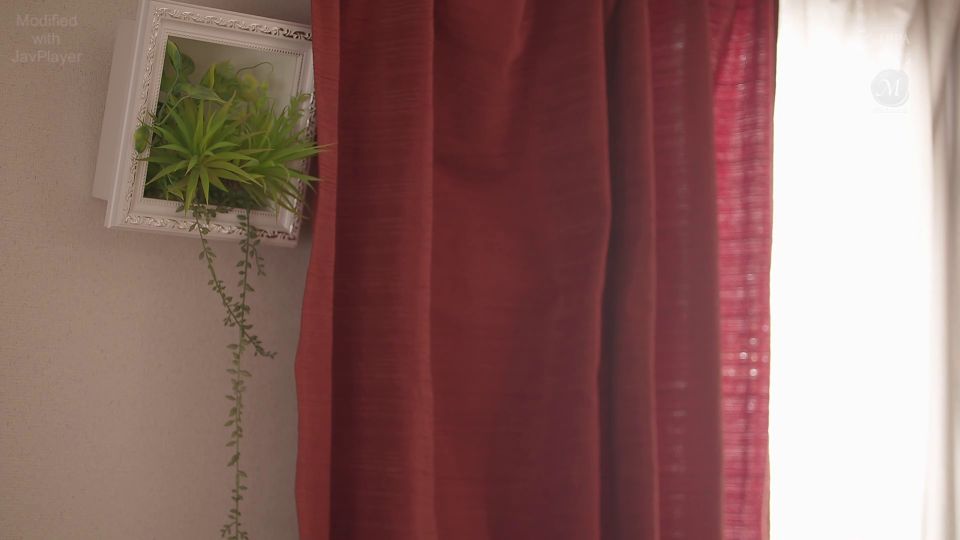 JUQ-813 私の自慢の嫁ちゃんを晒します。 《大型専属》美ボディ×神クビレを初『晒し』！！ 沖宮那美