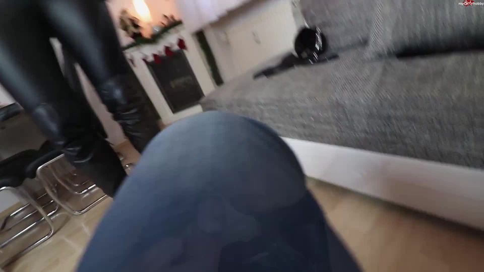 MyHobby - Daynia - Der notgeile Azubi Micha 19 aus dem Kaufhaus - facial - amateur porno tacones altos femdom