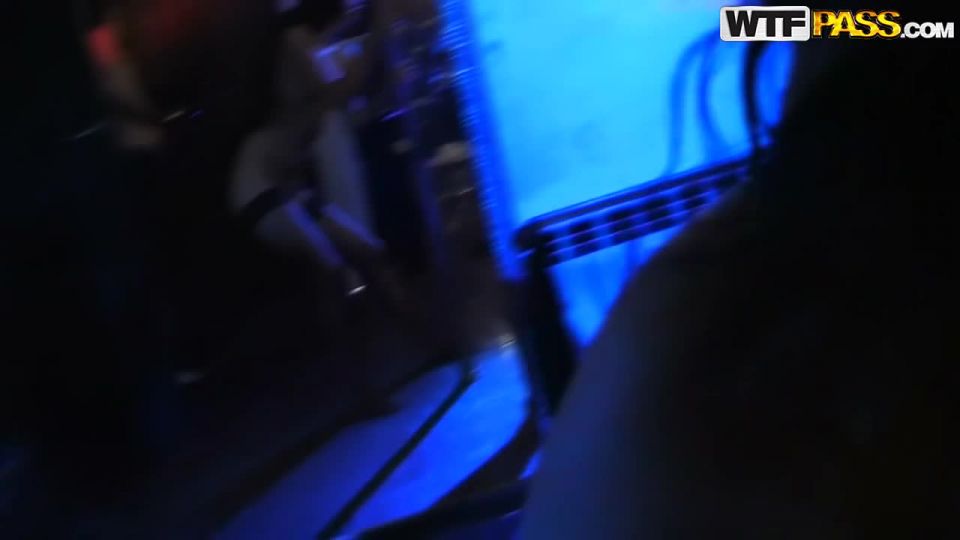 [SITERIP] CollegeFuckParties e355 5318 hd