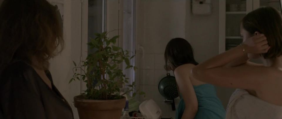 Clementine Poidatz, Pom Klementieff - El Turrrf (2012) HD 720p!!!