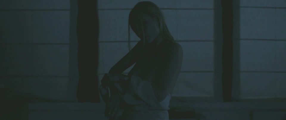 Julia Roy - Eva (2018) HD 1080p - (Celebridad porno)