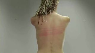 645SpankingServer[Faphouse] - Amber Bare Back Whip - 0059