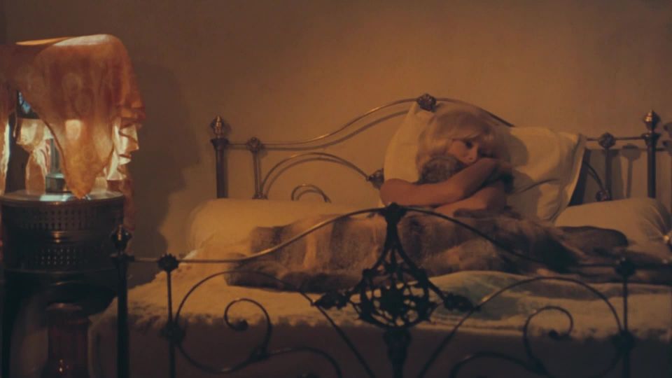 Mireille Darc - Troubleshooters (Laisse aller... c'est une valse !) (1971) HD 1080p - [Celebrity porn]