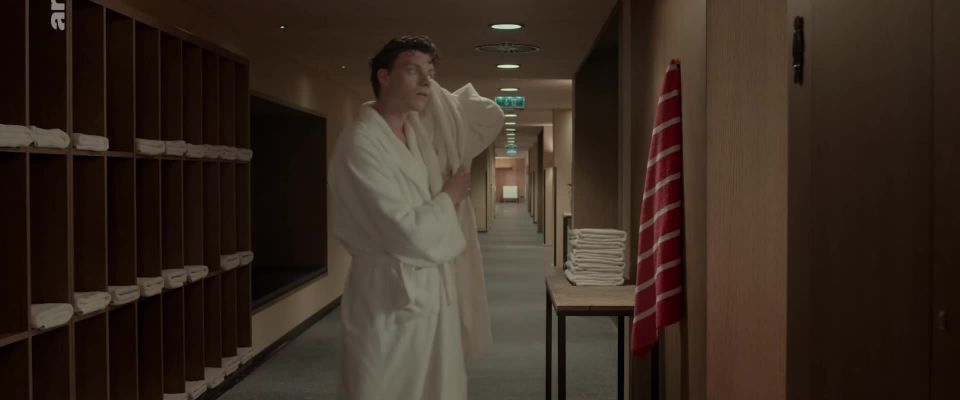 Elli Tringou - Disculpa, I'm Buscando la habitación de ping-pong y mi novia (2018) HD 1080p - (Pornografía de Celebridad)