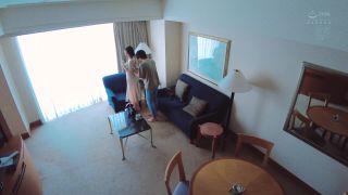 Rookie, Yumemi Kanae, 34 years old. Can’t take my eyes off her, the perfect woman. ⋆.