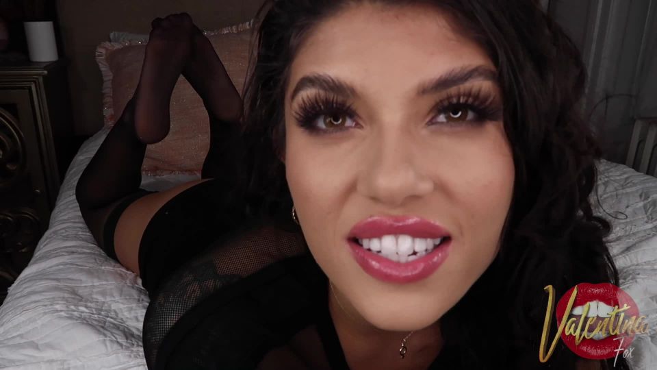 Romper mis medias perra Descargar Nuevo video porno rápido...