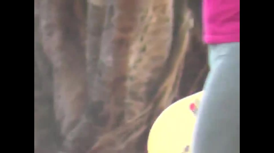 Cameltoe de una mujer sexy con una raqueta