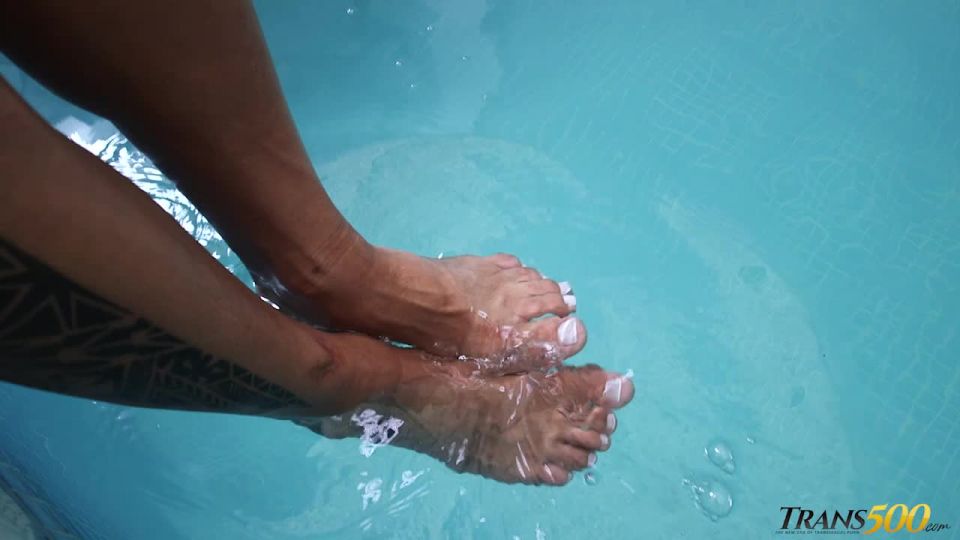 Trans500 presenta Bellatrix Fontes, Rosy Pinheiro, Victoria Carvalho Fetish Frenzy 5 – 12.11.2018 (MP4, HD, 1280×720), en transexual porno en transexual porno