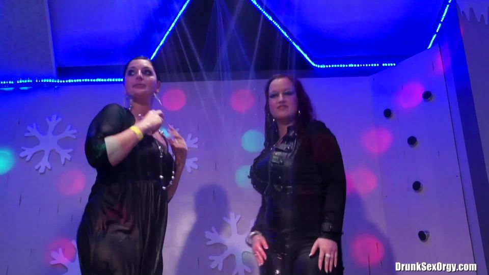 Party - Winter Fuck Jam Part 3 - Shower Cam