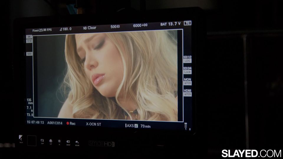 Avery Cristy & Kenzie Anne (Avery Cristy & Kenzie Anne En el set (La fabricación de desafío)) - Rubias