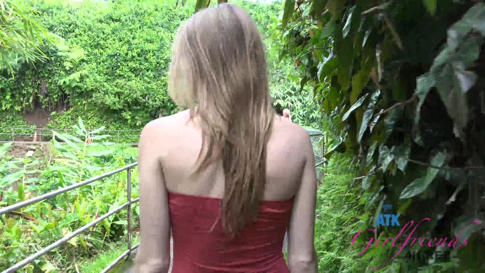 ATKIRLfriends presenta Ashley Lane en la Isla Grande Virtual de Vacaciones 6_8 (MP4, UltraHD/4K, 3840×2160), adolescentes en adolescentes