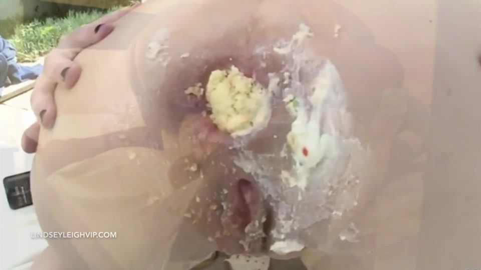 clip 20 krissy lynn fetiche pie Lindsey Leigh - Anal Applesauce Custom, strapon en los pies porno