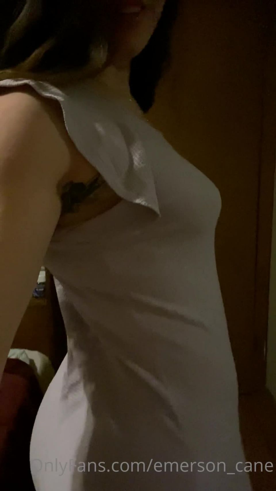 Emerson caña () Emersoncane - como prometí mi ropa de noche sexxy 04-02-2021