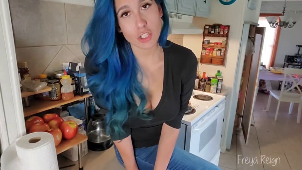 Freya Reina que realmente quiere el pastel (Pornografía de la mujer)