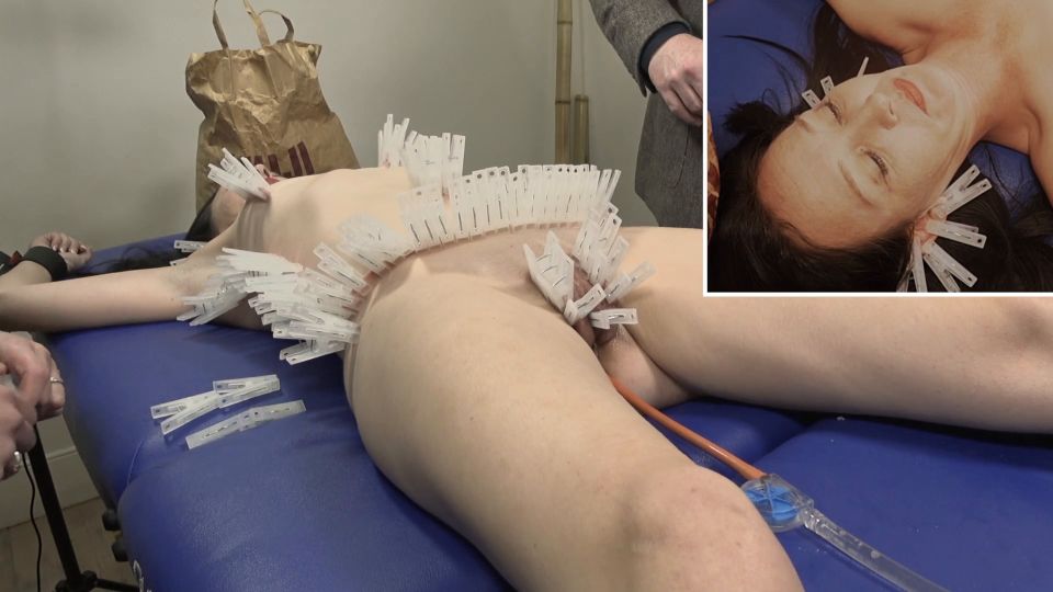 Water-and-Power PART1 Clip Enema Hell (Lolanisbs)