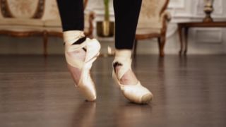 adulto xxx clip 32 MissEllieMouse – Amor de zapatos de punta  fetiche  fetiche porno Jillian Janson femdom