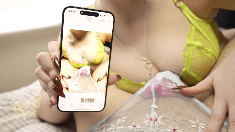 castidad Abril - Usted pertenece en bragas y encerrado en castidad - Femdom