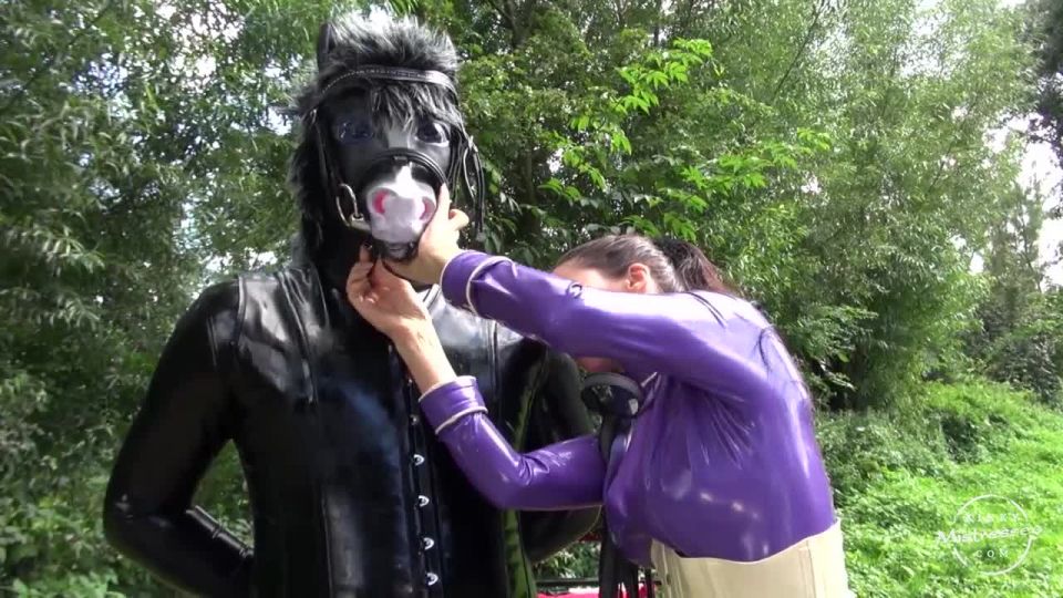 Señora susi - paseo sulky de látex